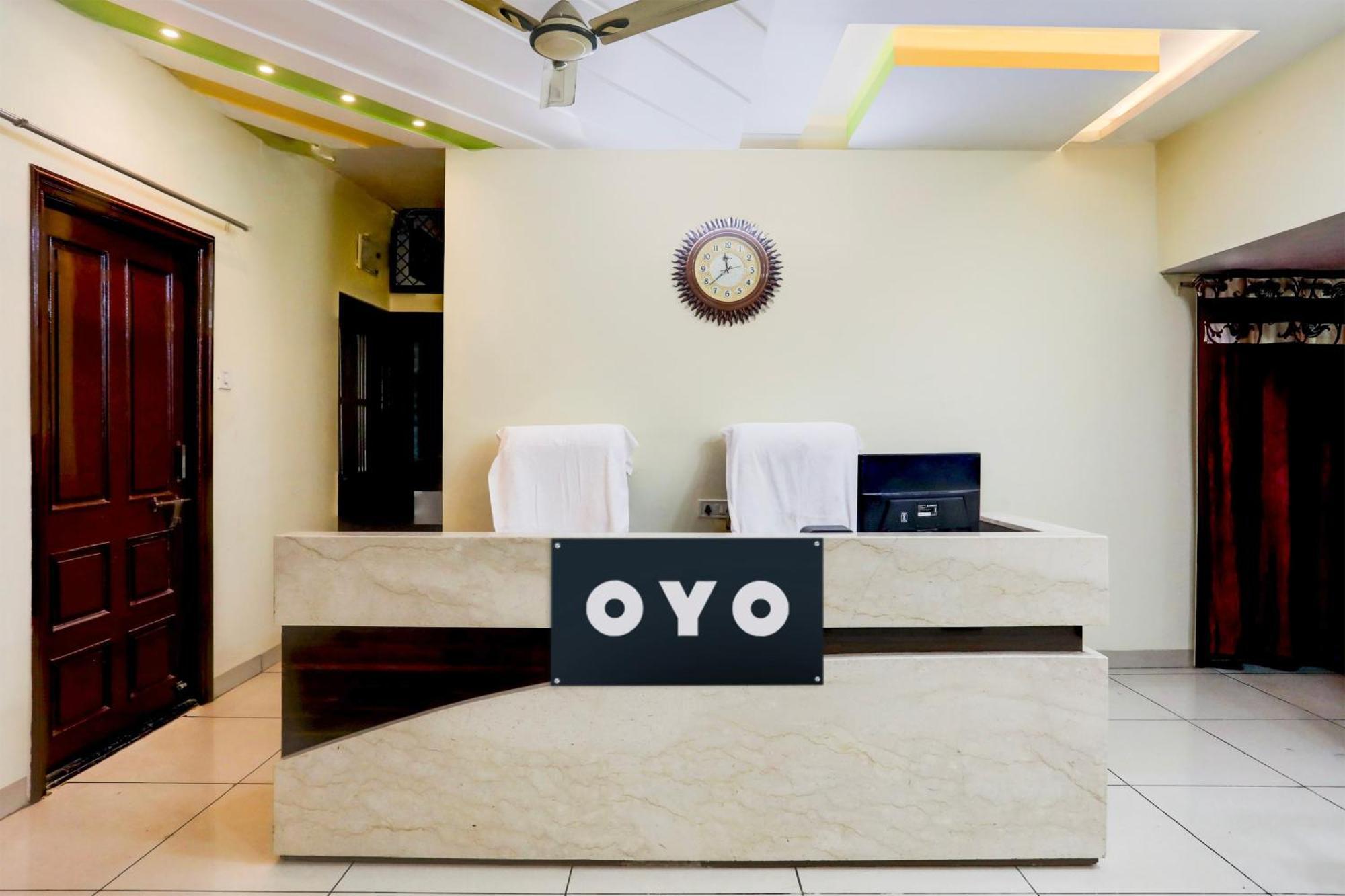 Hotel O The Baba Gest House 인도르 외부 사진